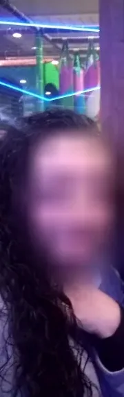 Ellie, 32