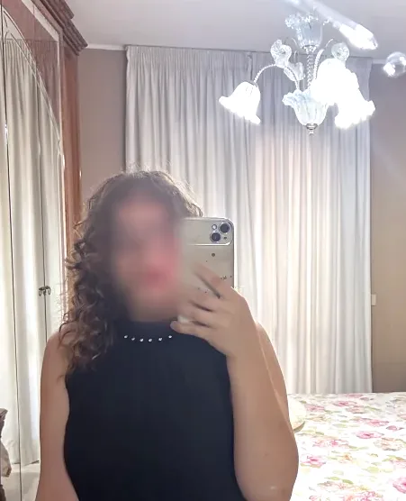 Nadia, 21