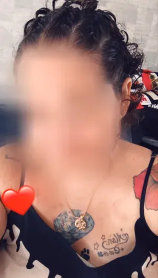Roisin, 40