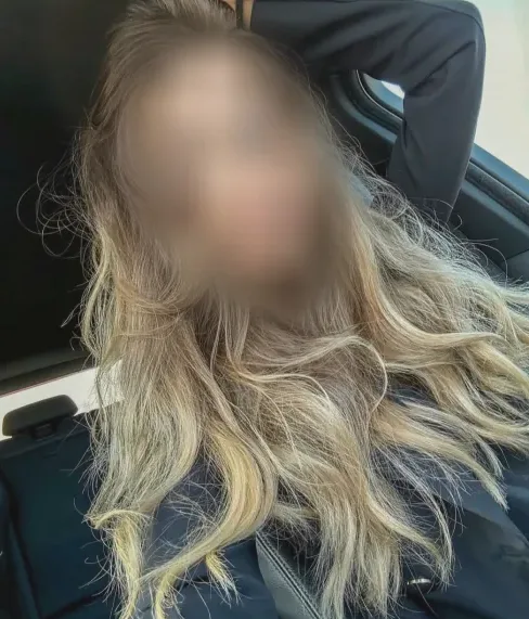 Sinead, 33